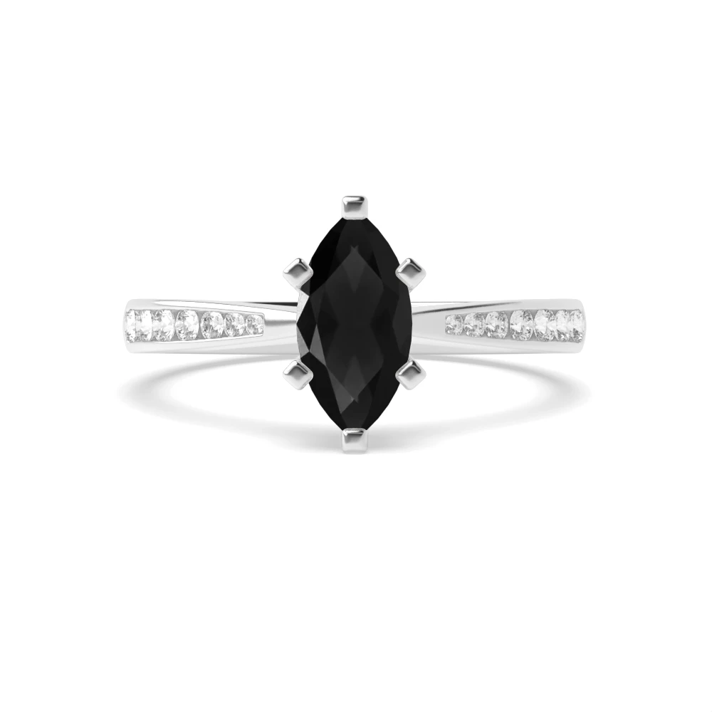 4 Prong Classic tapered shank Engagement Rings