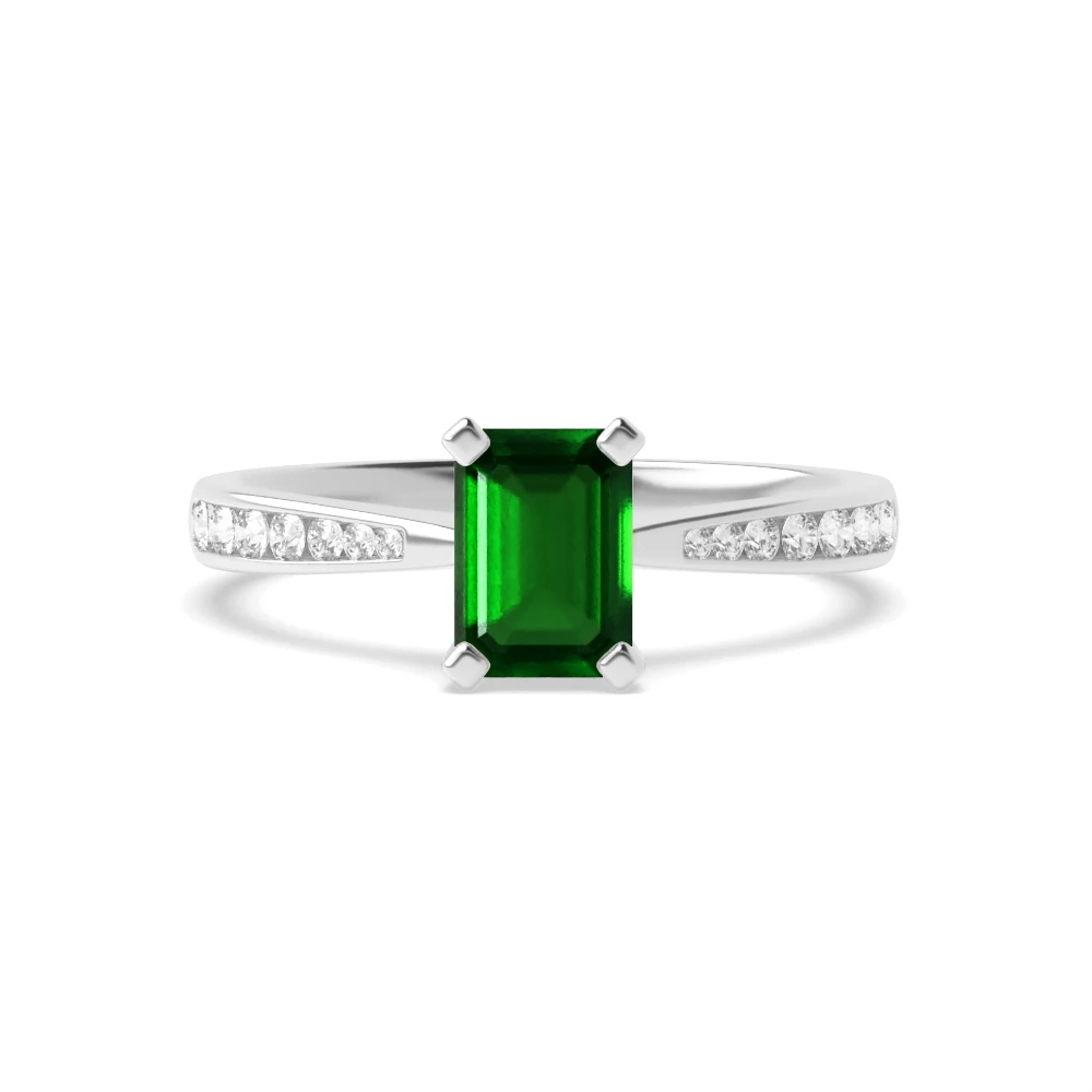 4 Prong Classic tapered shank Engagement Rings