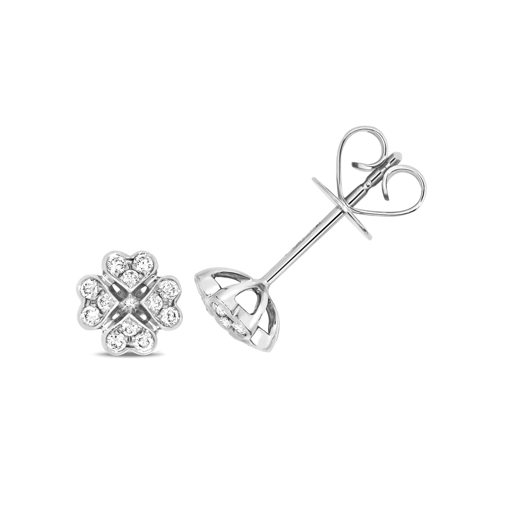 oval shape design halo diamond stud earring