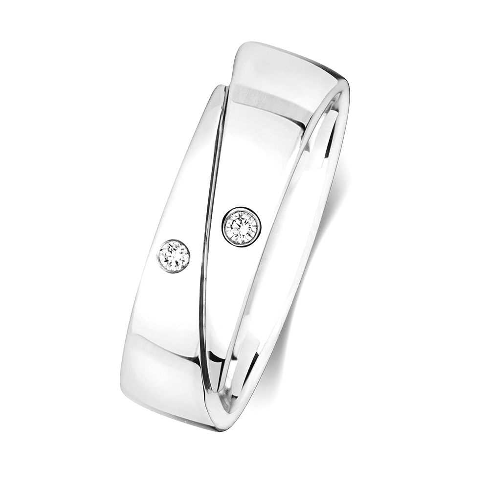 bezel setting round diamond crossover ring