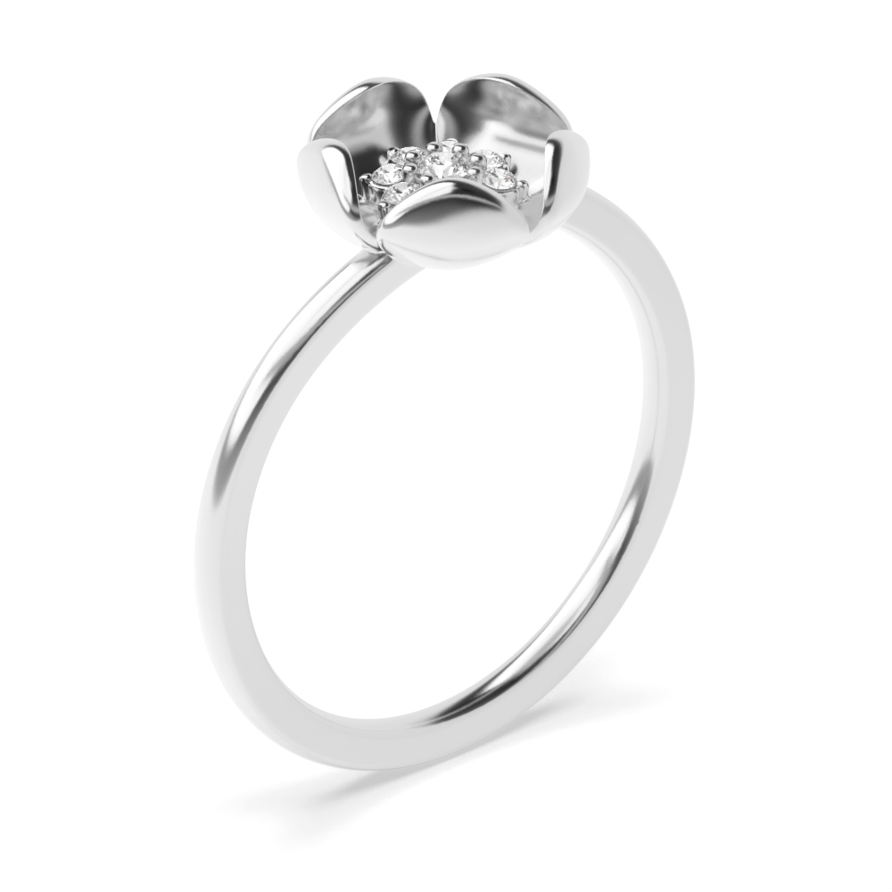 3 prong setting round shape flower design diamond cluster ring